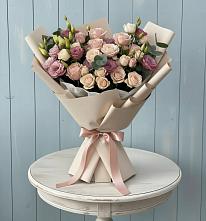 Букет цветов из:  Розы и Лизиантусы в Толстяково