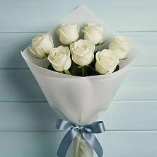 Букет 7 Белых роз Эдлесс Лав в Толстяково