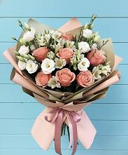 Букет цветов из:  Розы, Альстромерии и Лизиантусы в Толстяково