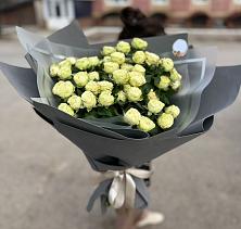 Букет Белые кустовые розы Солинеро в Толстяково