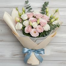 Букет цветов из:  Лизиантусы в Толстяково