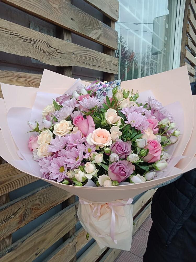 Букет цветов из: Розы и Хризантемы в Толстяково