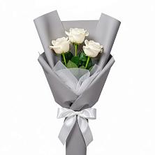 Букет 3 белые розы в Толстяково