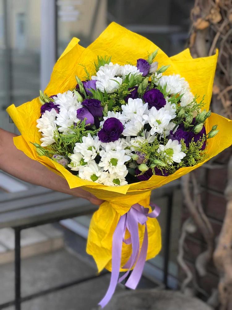 Букет цветов из: Ирисы, Хризантемы и Ромашки в Толстяково