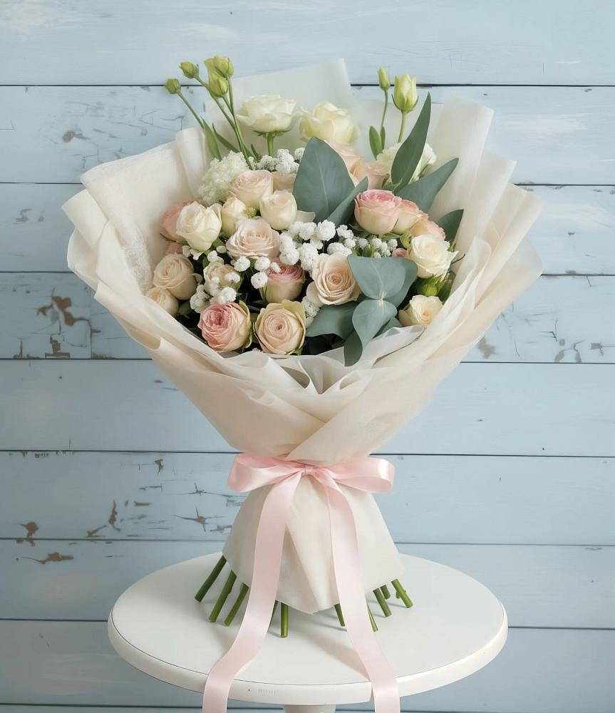 Букет цветов из: Розы и Лизиантусы в Толстяково