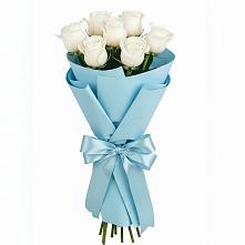 Букет 7 белых роз Проуд в Толстяково