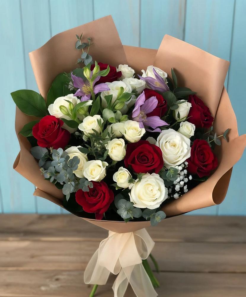 Букет цветов из: Розы и Альстромерии в Толстяково