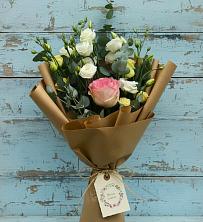 Букет цветов из:  Розы и Лизиантусы в Толстяково